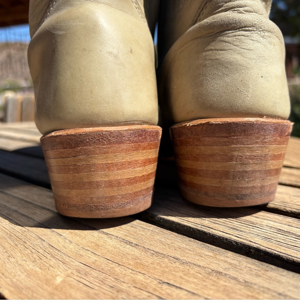 FRYE Campus Austin Boots - Picture 6 of 15